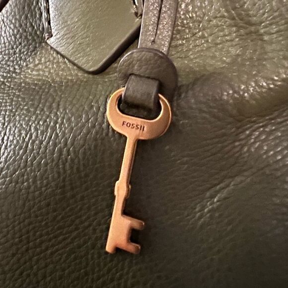 FOSSIL Kyler Tote Olive Green Leather Crossbody/Handbag in EUC. - Picture 4 of 8